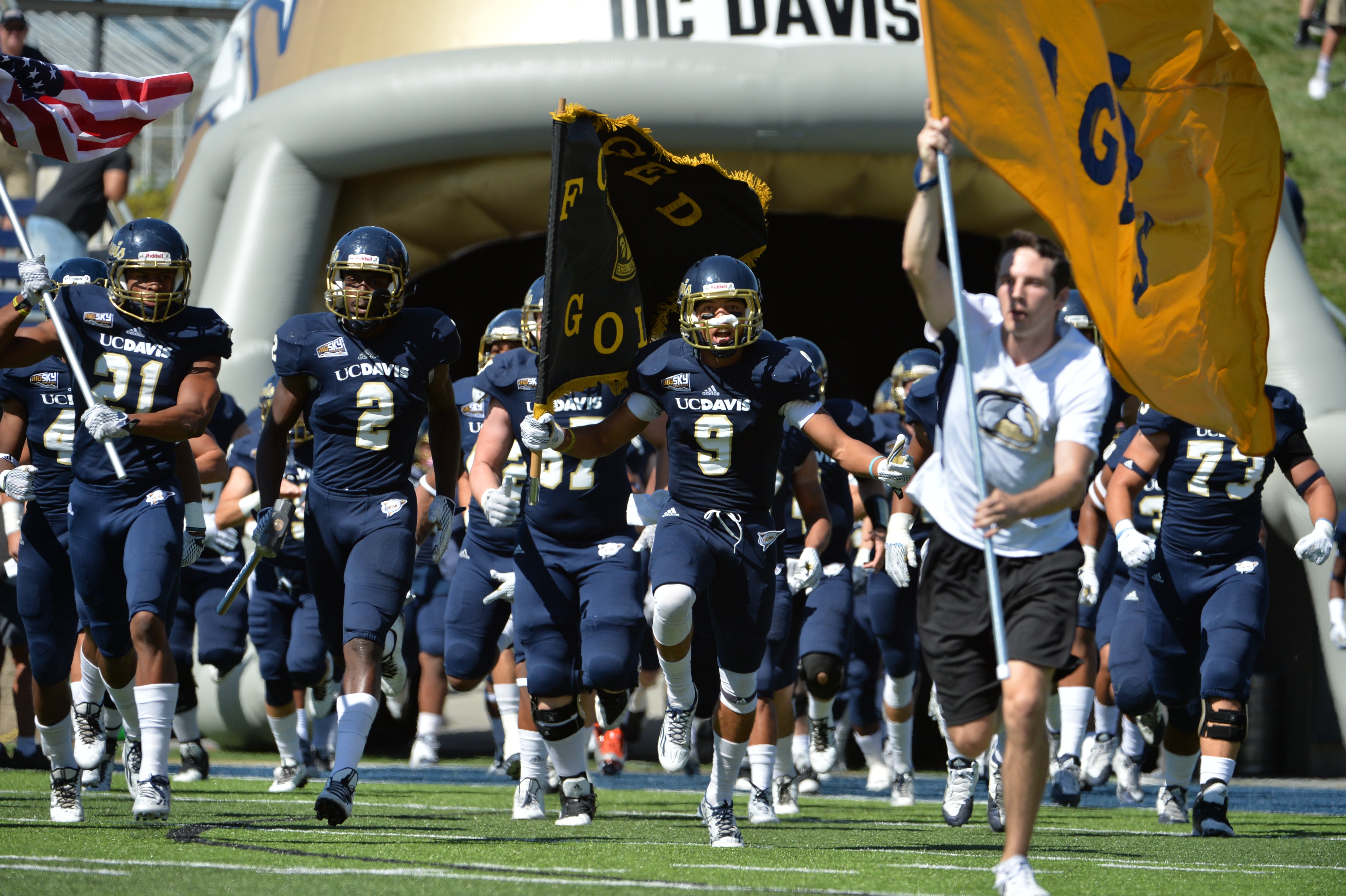 football-uc-davis