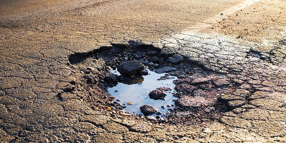 pothole_inpavement