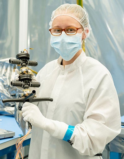Sara Langberg in laboratory.