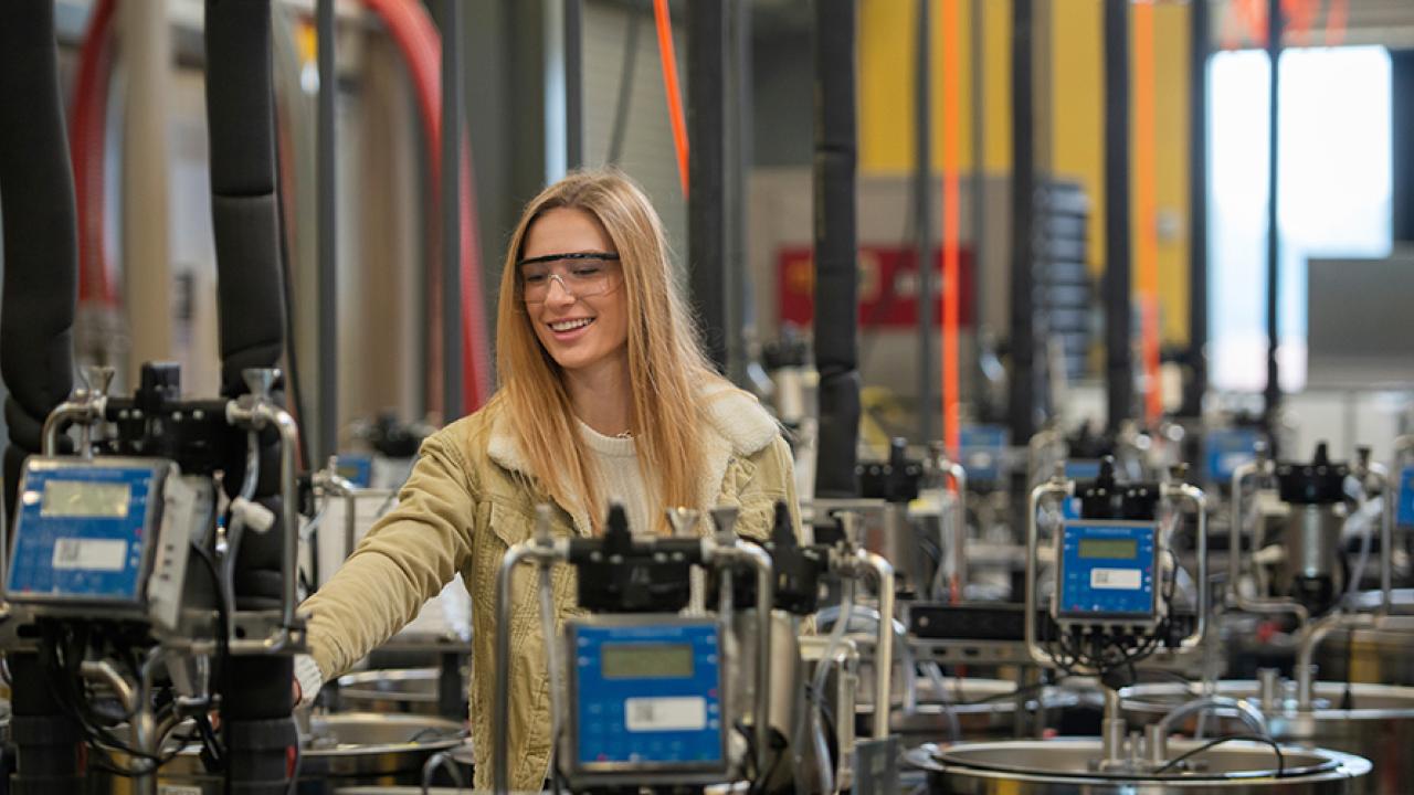 5 Students Turn Their Interests into Internships UC Davis