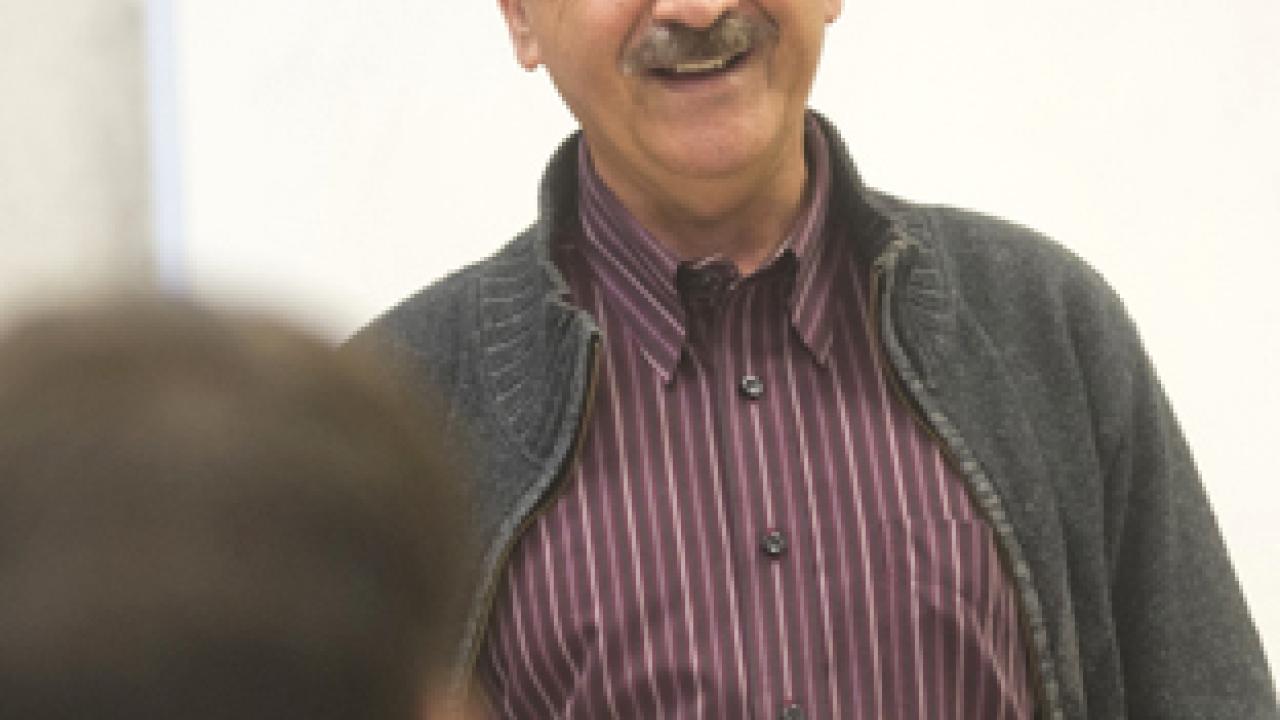 Photo: Masoud Kayhanian, research engineer, leads a freshman seminar.