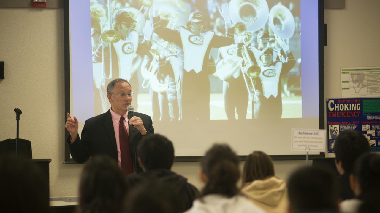 Ralph Hexter speaks to high school students
