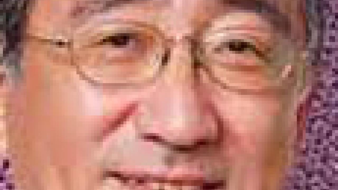 Photo: Cell biologist Tung-Tien Henry Sun