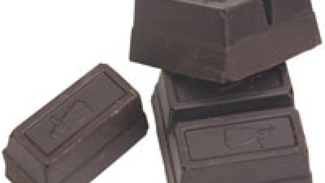 Photo: chunks of chocolate