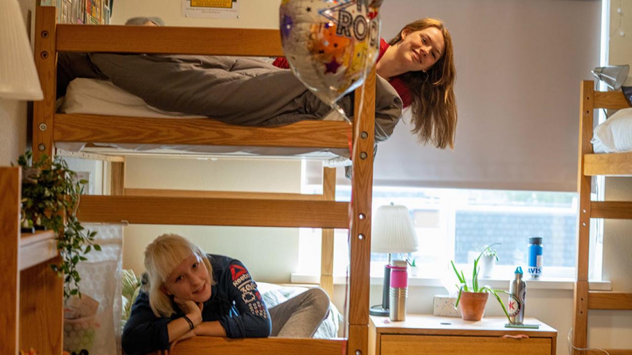 students move in to dorm at uc davis