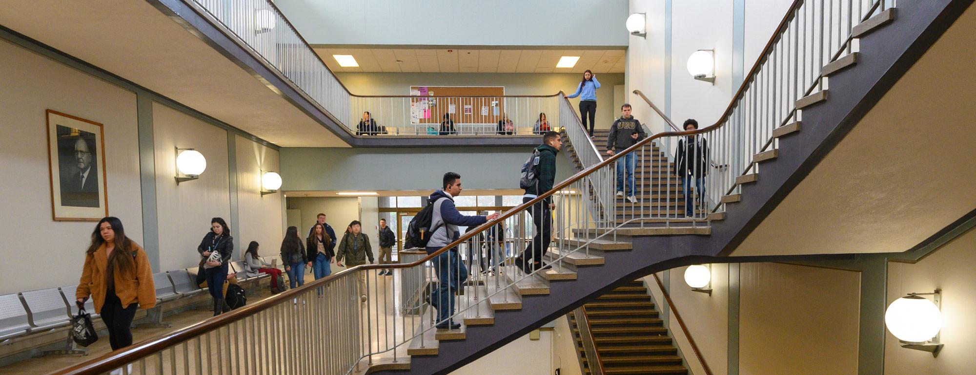 Students make their way to class during the first week of class
