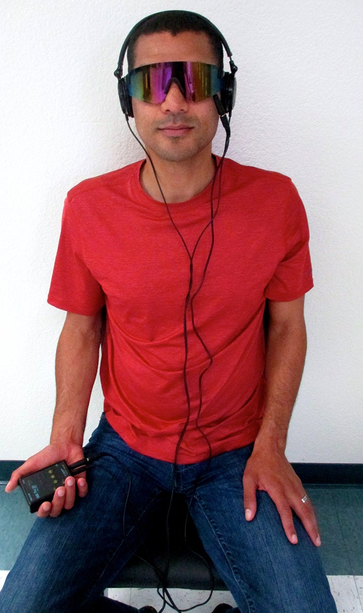 Person wearing brainwave device